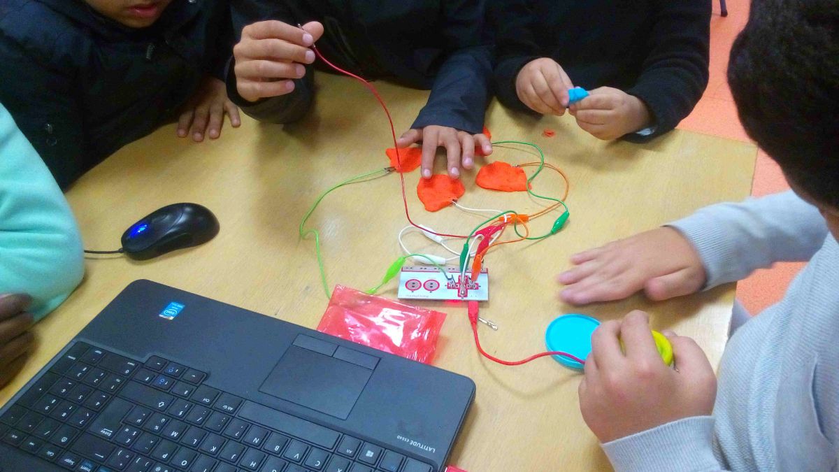 MontataireAtelier-Makey-makey-28112018-3